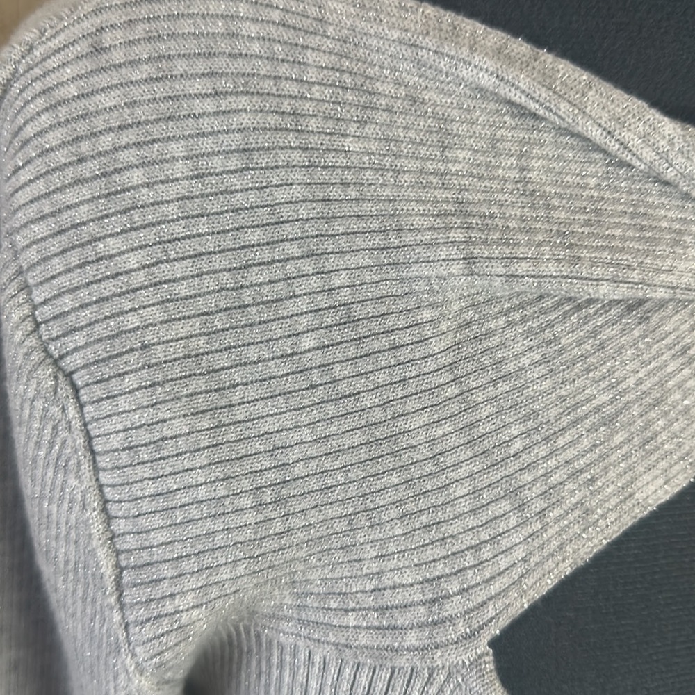 ❌SOLD❌Jessica Simpson Metallic Sweater Gray Silver - Picture 3 of 6